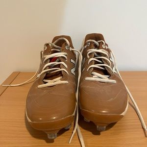 New balance baseball cleats